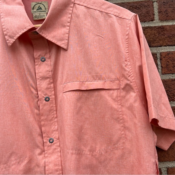 Excurzion Mens Vented Fishing Short Sleeve Shirt Peach Orange Nylon Size Medium - Picture 6 of 8